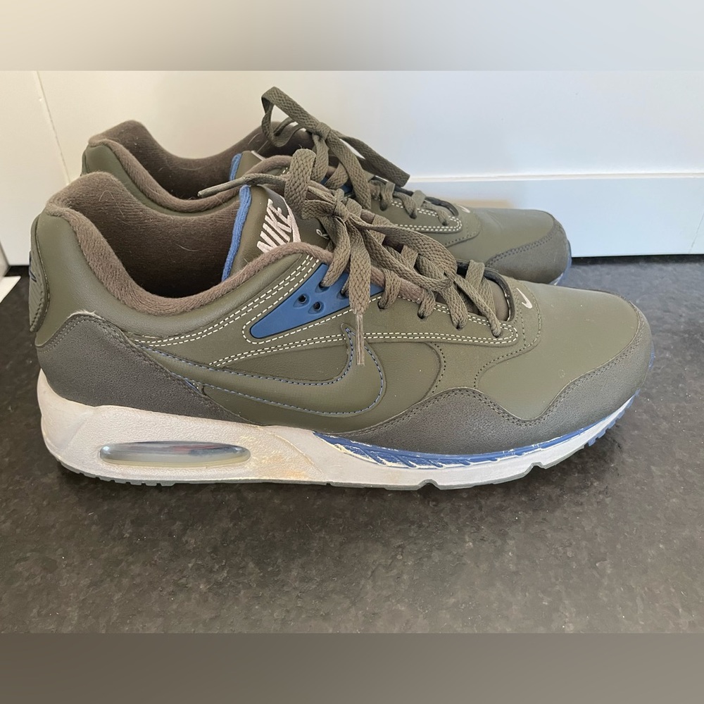 Nike Air Correlate Olive Green with Royal Blue